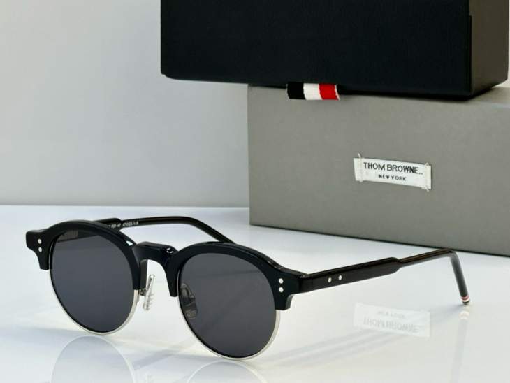 Picture of Thom Browne Sunglasses _SKUfw65039631fw
